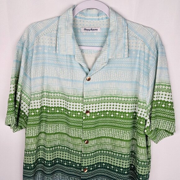 Tommy Bahama Mens Large Silk Shirt Blue Green Gradient Patterned Button Short S - Picture 3 of 9